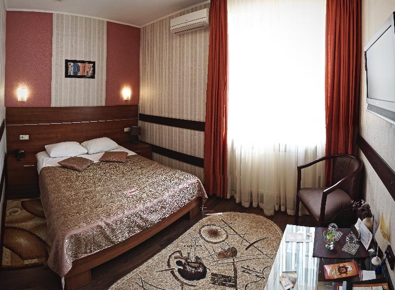 Viva Hotel Charków Zewnętrze zdjęcie